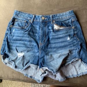 aeropostale high waisted denim shorts 🌺